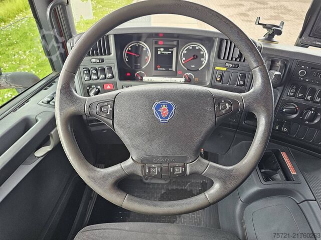 Platform trailer SCANIA P410 HIAB 258EP5