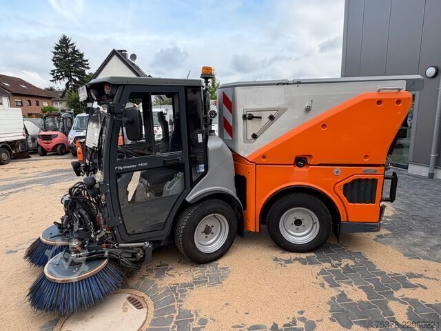 Road sweeper Hako Citymaster 1600 4x4 Kehrm. Service Neu