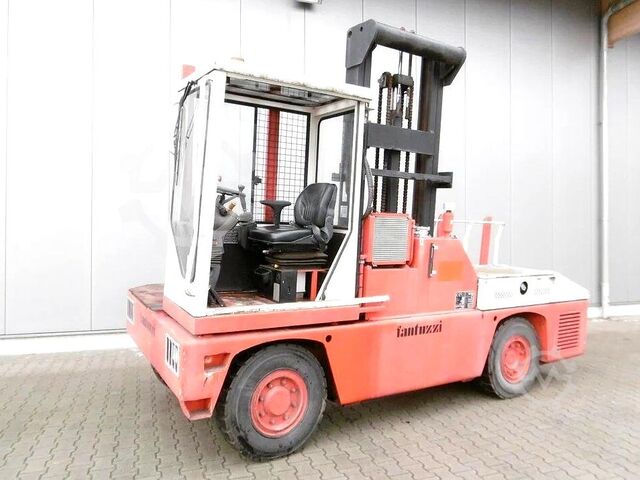 Side loader forklift FANTUZZI SF 50U