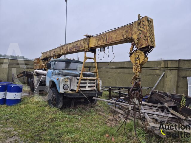 Truck-mounted crane ZIL