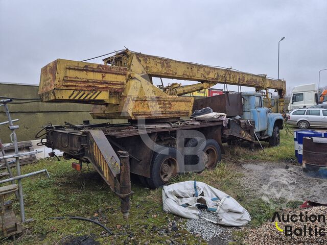 Truck-mounted crane ZIL