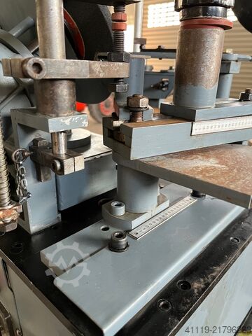 Unknown saw blade sharpening machine  