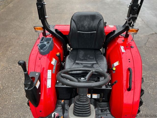 Hofschlepper Tym TYM T475 NH Hofschlepper