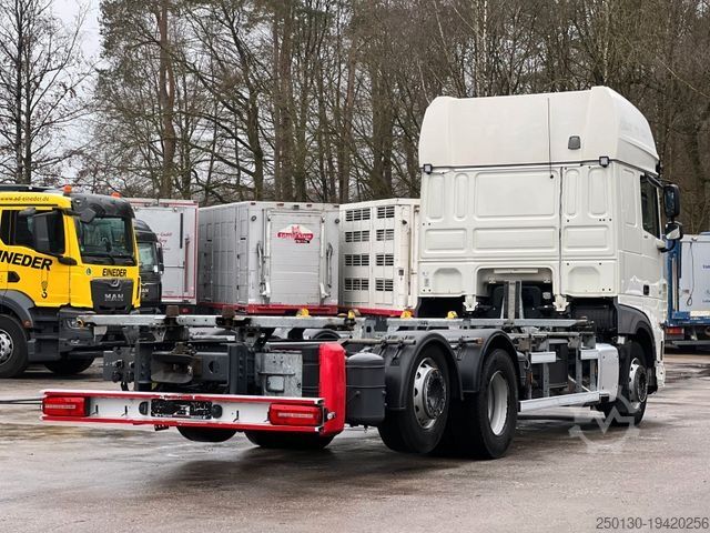 Swap body truck DAF XF 450 EU6 6x2 SDG Wechselfahrgestell Liftachse