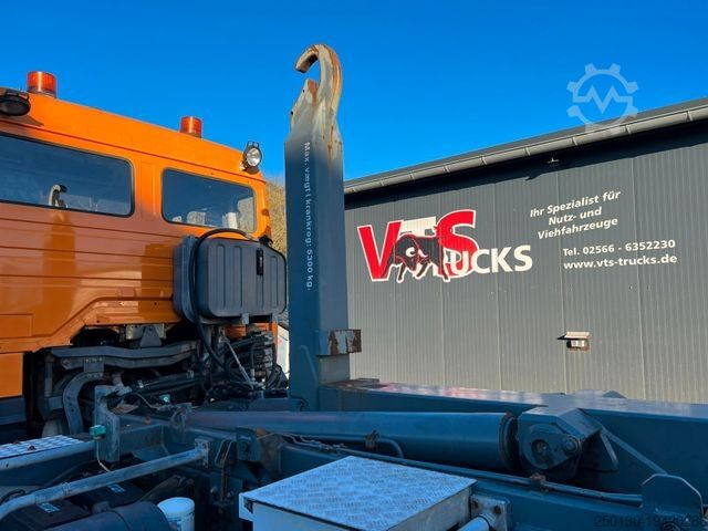 Roll-off tipper truck MERCEDES-BENZ 1824 AK 39 EU2 4x4 Top Zustand !! 66000 Km