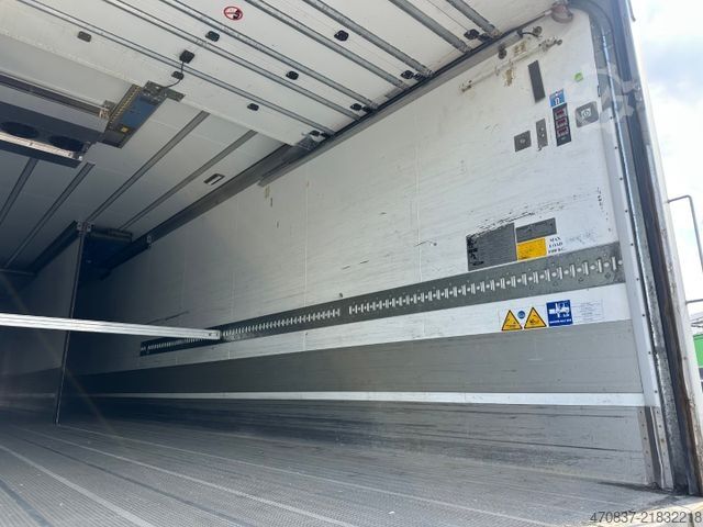 Standard tractor unit VOLVO FM 380 / Schmitz / 3 Kammer / Carrier ICELAND