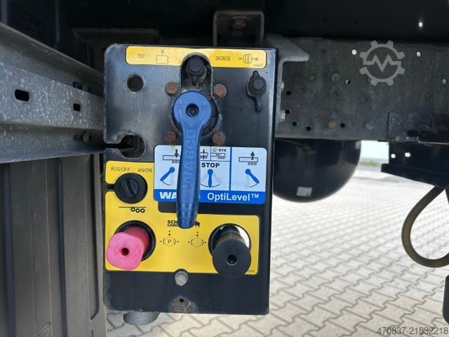Standard tractor unit VOLVO FM 380 / Schmitz / 3 Kammer / Carrier ICELAND