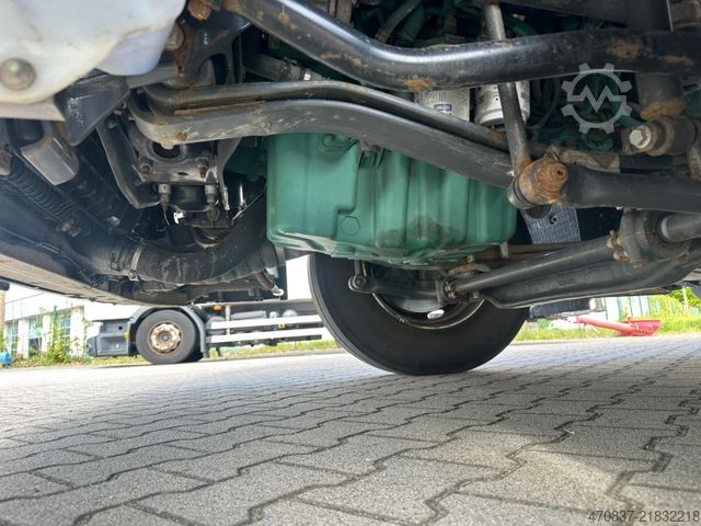 Standard tractor unit VOLVO FM 380 / Schmitz / 3 Kammer / Carrier ICELAND