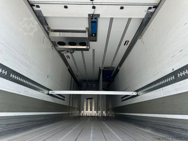 Reefer semitrailer SCHMITZ CARGOBULL SCB 2 / Carrier ICELAND / Elektro / 3 x Kammer