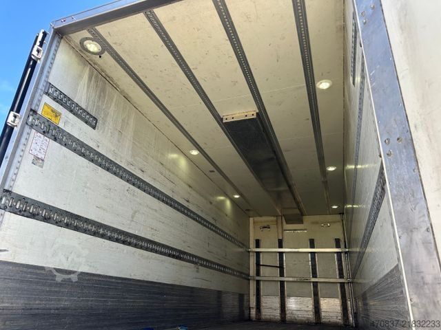 Kühlkoffer-LKW MERCEDES-BENZ Actros 2542 / Heizung / Blumen / LBW