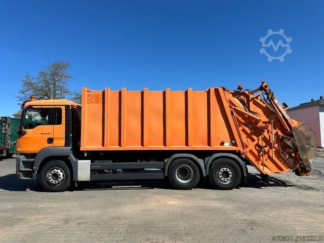 Garbage truck MAN TGS 26.320 / Haller / Sperrmüll