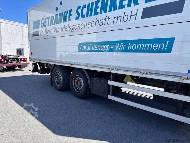 Beverage trailer ORTEN ag18t Anhänger gür Getränke mit Ladebordwand.