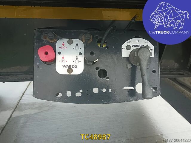 Sliding tarpaulins Hoet Trailers 