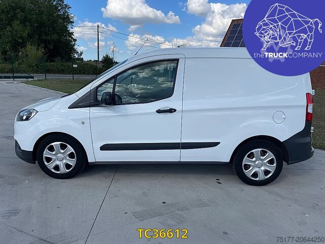 Box van Ford Transit COURIER 1.5 TDCI TREND