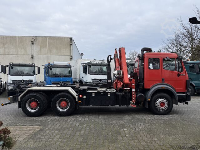Tipper truck Mercedes-Benz SK 2538 6X4 Haken Kran/ Oldtimer/ Feuerwehr