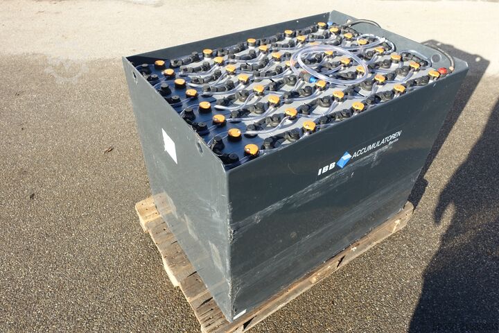 Forklift battery, accumulator, battery, storage IBB 80V 4PzS620 71% Staplerbatterie