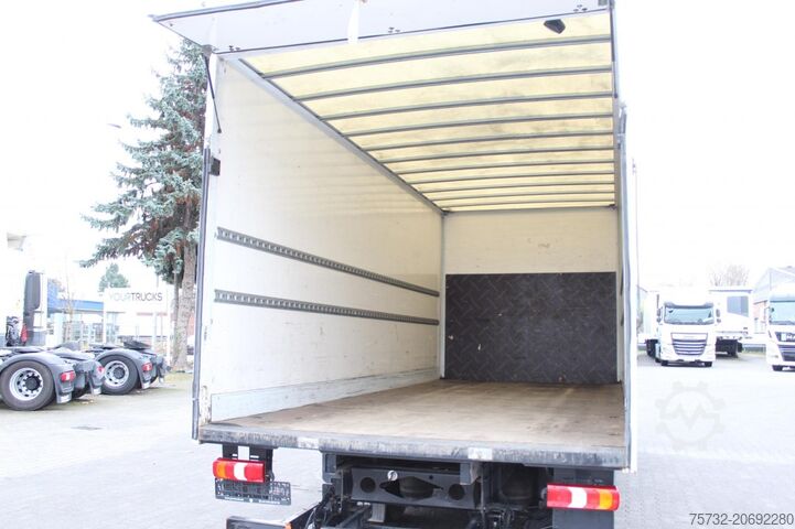 Transporter mit Koffer Mercedes-Benz Atego 818 Koffer Klima LDW Schalter LBW