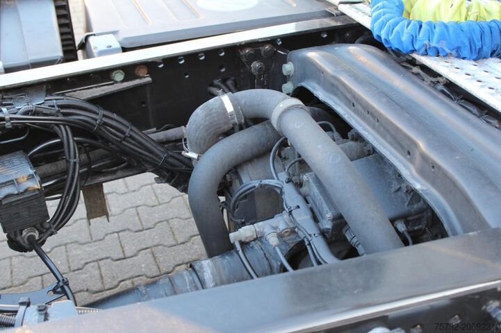 Standard tractor unit MAN TGX 18.510 E6 XXL Retarder Kühlbox Navi
