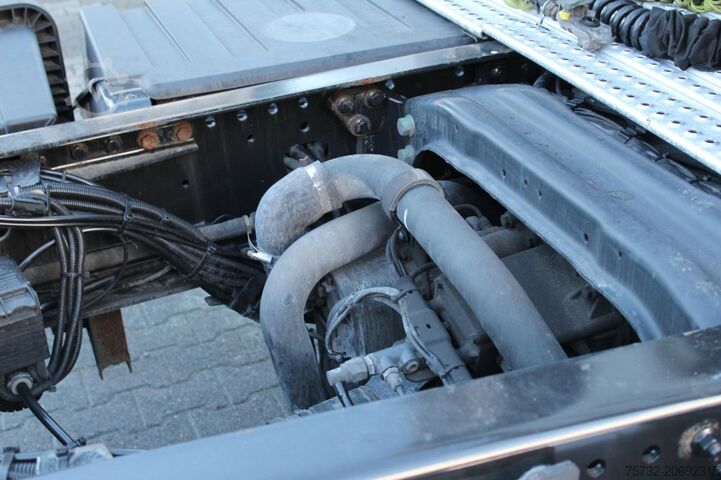 Standard tractor unit MAN TGX 18.510 E6 XXL Retarder Kühlbox Navi