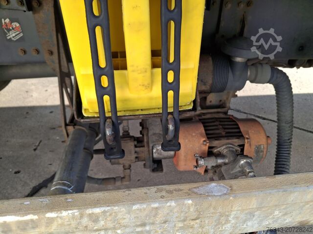 Flatbed truck with tarpaulin RENAULT D26 WIDE 380 - 6X2 - E6 - RETARDER