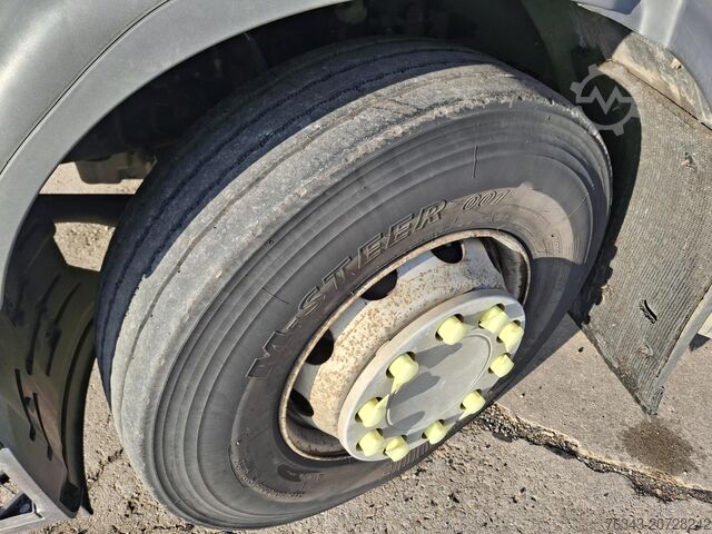 Flatbed truck with tarpaulin RENAULT D26 WIDE 380 - 6X2 - E6 - RETARDER