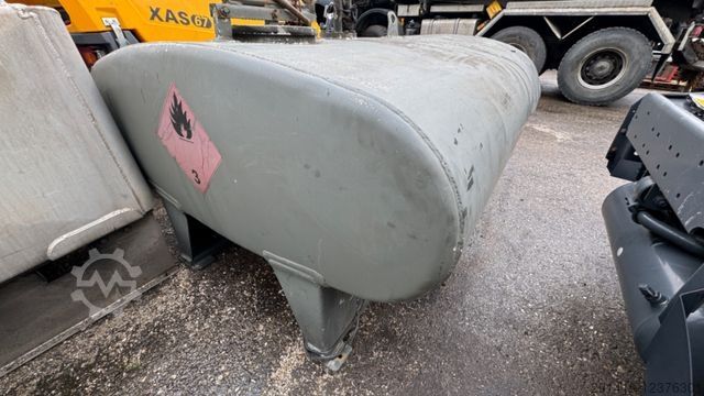 Landmaschine Danubia Heizöl / Dieseltank 1000 L Baujahr 1981