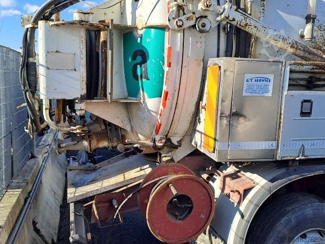 Vacuum tank truck IVECO 145.17 3ASSI