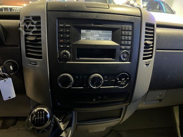 Pritschenwagen VOLKSWAGEN Crafter Maxi DoKa Pritsche 3.300*7-Sitzer*Klima*