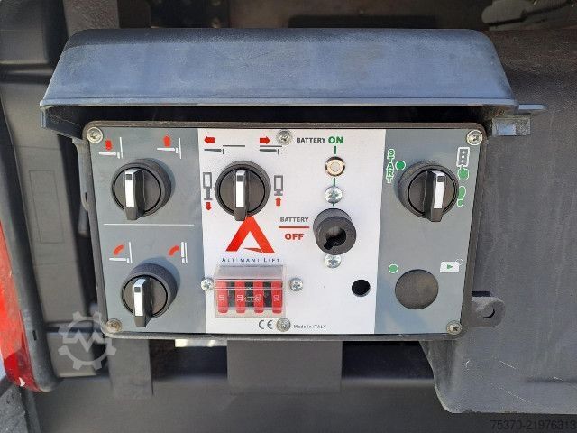 LKW mit Pritsche (offen) IVECO DAILY 35S14H