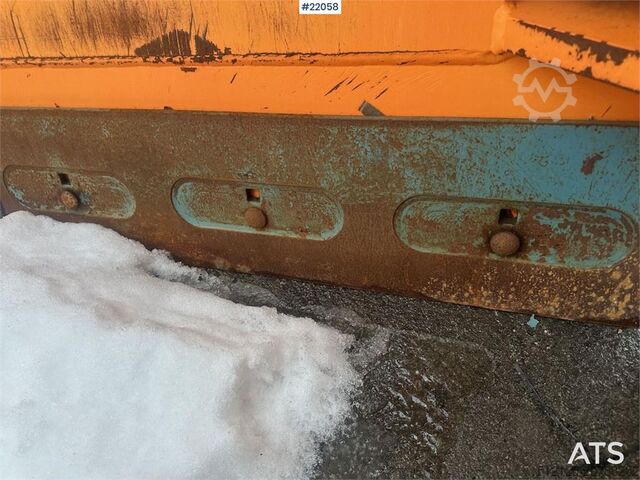 Baumaschine Schmidt folding wing snow plough