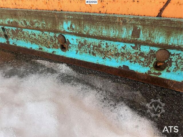 Baumaschine Schmidt U-H2 folding wing plough