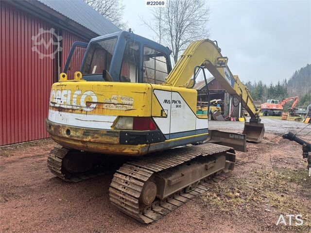Raupenbagger Kobelco SK60 crawler excavator with bucket