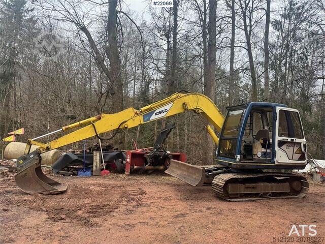 Raupenbagger Kobelco SK60 crawler excavator with bucket