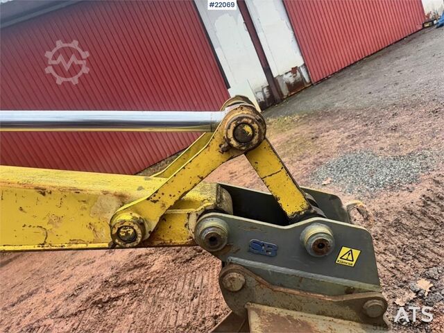 Raupenbagger Kobelco SK60 crawler excavator with bucket