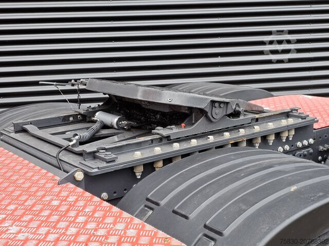 Standard-SZM Volvo FH 16.650 6x4 BOOGIE / RETARDER