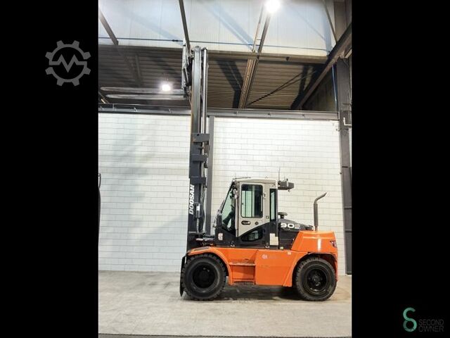Gabelstapler Doosan D90S-7
