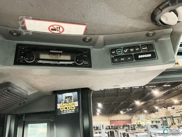 Gabelstapler Doosan D90S-7