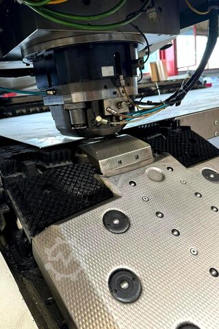 Stanz-Nibbelmaschine TRUMPF TruMatic 5000 R