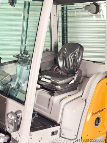 Diesel-Frontstapler Jungheinrich DFG 425s - Service Neu - nur 5016 Std.-STVO-KUBOTA