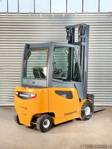 Elektro 4-Rad Jungheinrich Service Neu - Batterie 82%-6,5m Hub- 2,5t-Triplex