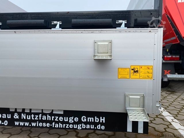 Working platform semitrailer KÄSSBOHRER Bordwandauflieger Twistlocks