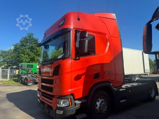 Standard tractor unit SCANIA R 450 4x2