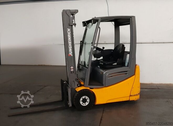 Electric - 3 wheels Jungheinrich EFG 215 4.8m/ 1826mh