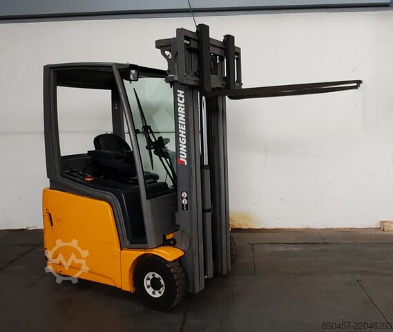 Electric - 3 wheels Jungheinrich EFG 215 4.8m/ 1826mh