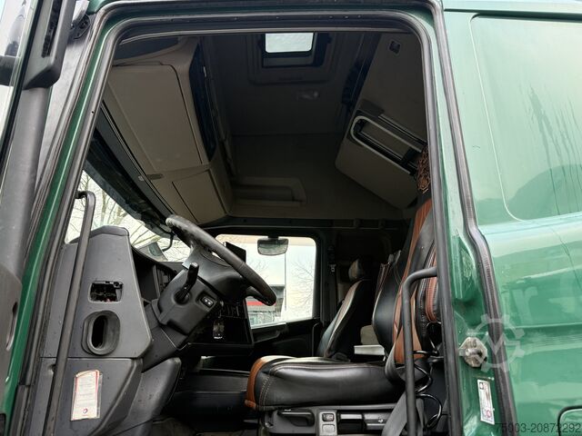Standard tractor unit Scania R490 4X2 Topline