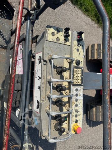 Telescopic boom lift Aichi SR 12 C