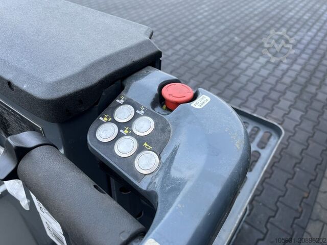 Mittelhubkommissionierer EP JXO-30