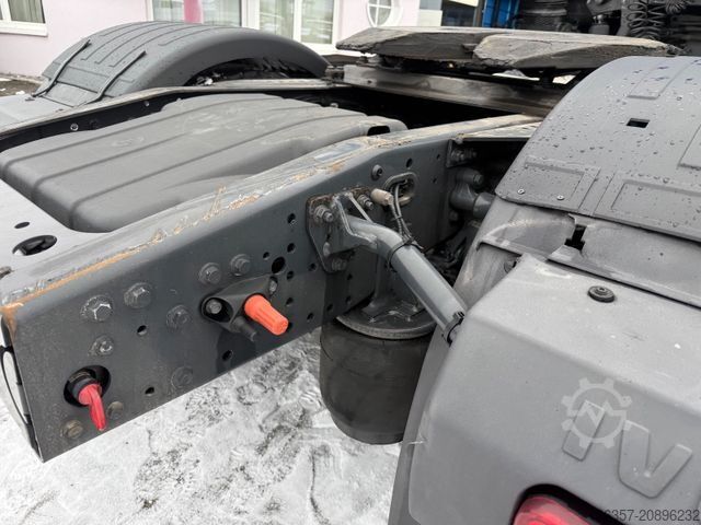 Standard SZM IVECO STRALIS S-WAY 570 AS440S57T/FP