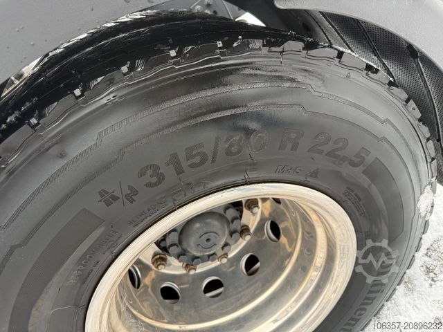 Standard SZM IVECO STRALIS S-WAY 570 AS440S57T/FP