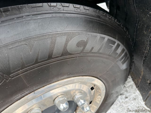 Standard SZM IVECO STRALIS S-WAY 570 AS440S57T/FP